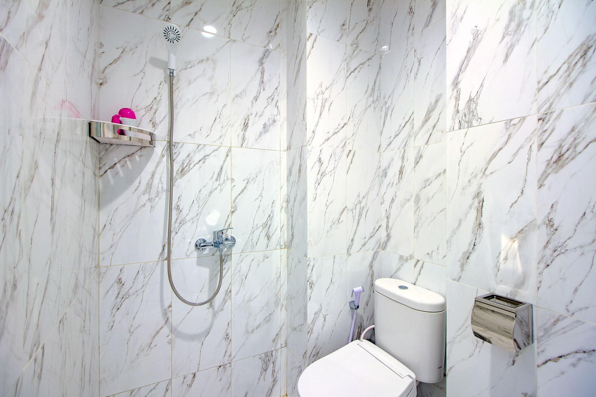 OYO 1319 88 Exclusive Residence Kejayan Exterior foto