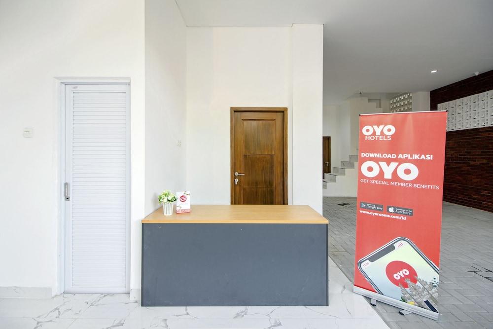 OYO 1319 88 Exclusive Residence Kejayan Exterior foto