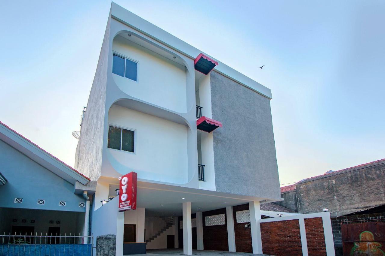 OYO 1319 88 Exclusive Residence Kejayan Exterior foto
