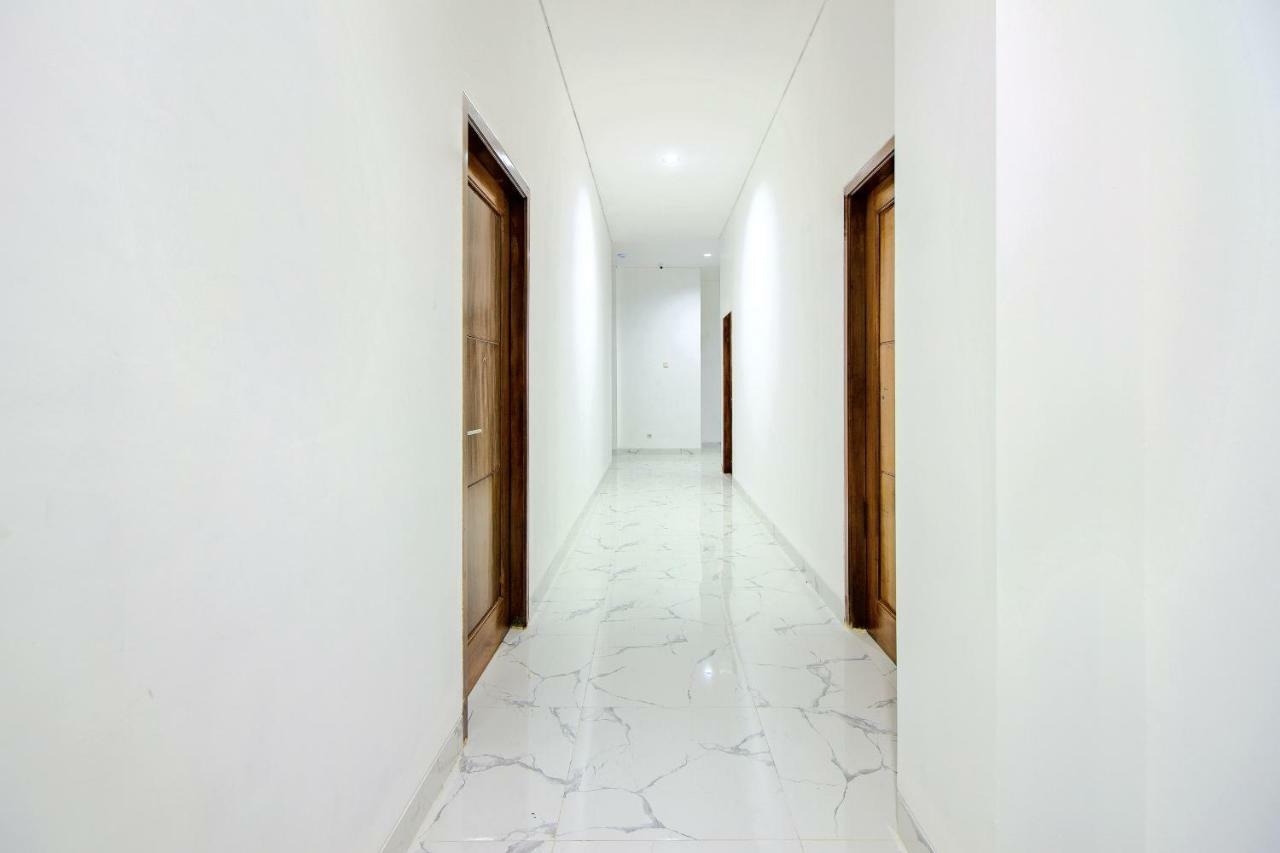 OYO 1319 88 Exclusive Residence Kejayan Exterior foto