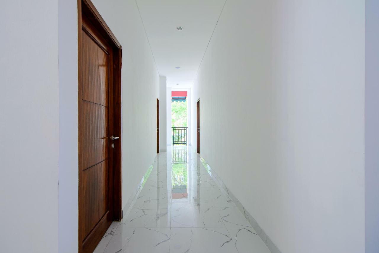 OYO 1319 88 Exclusive Residence Kejayan Exterior foto