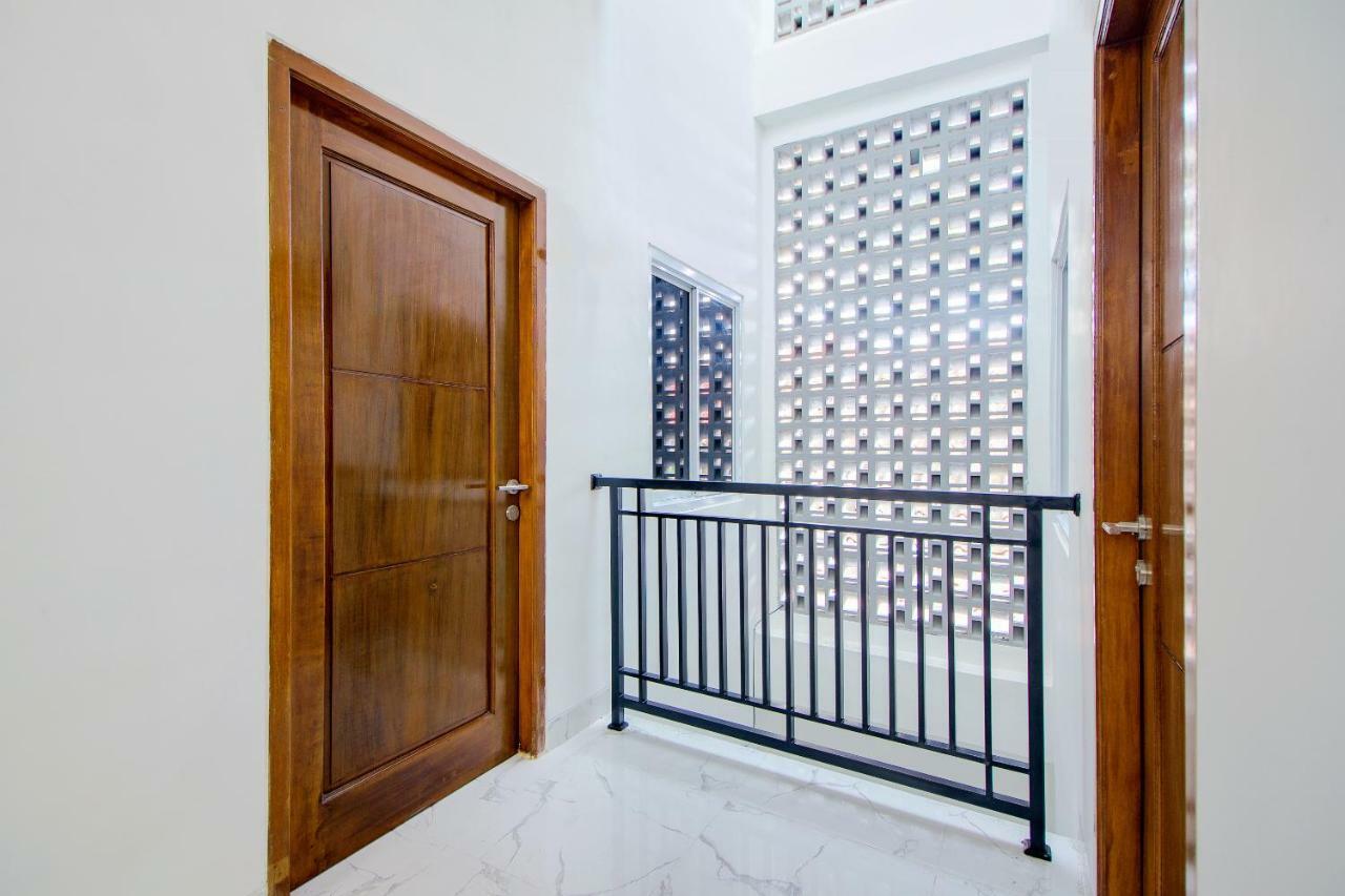 OYO 1319 88 Exclusive Residence Kejayan Exterior foto